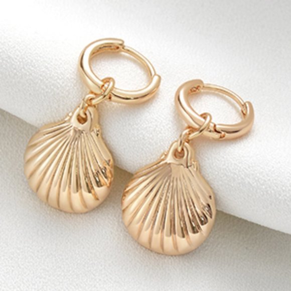 14K Gold Shell Danity Earrings - Picture 1 of 3